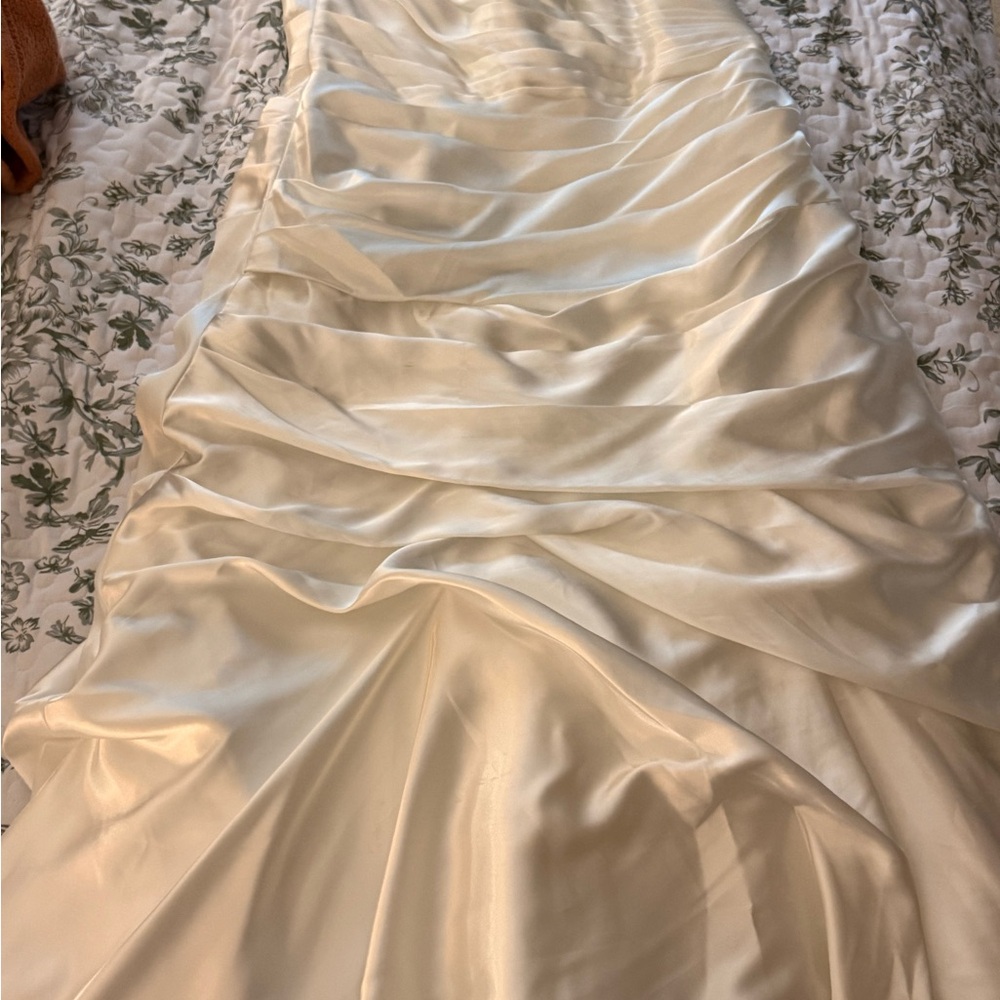 David's Bridal Satin Ruched Ivory Wedding dress